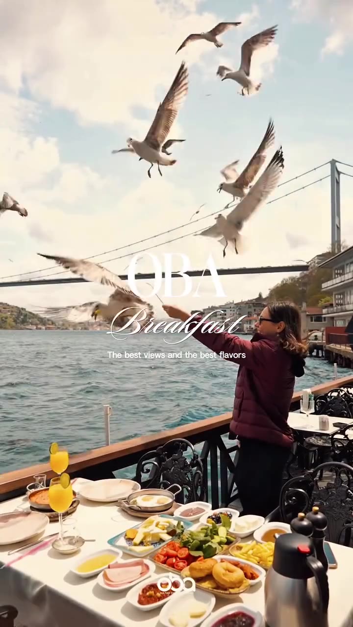 Oba Restoran teras kahvaltısı, martılar ve FSM Köprüsü
